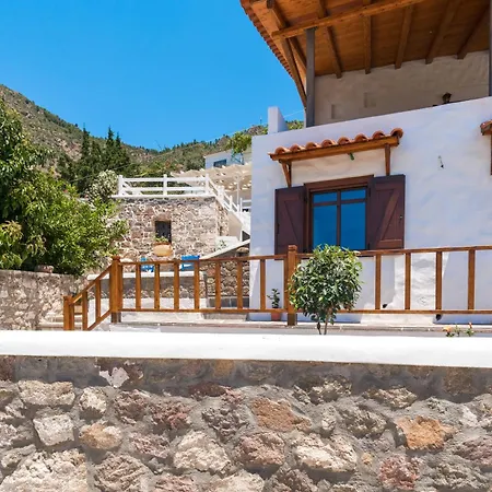 בית נופש Horizon View Stone Retreat -methana *